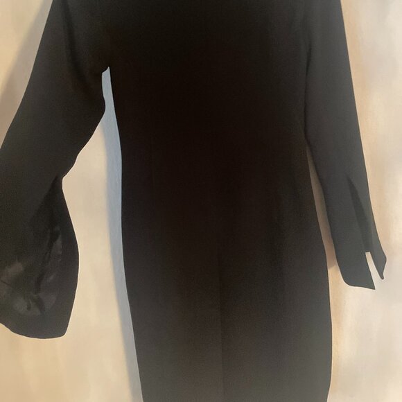 Elegant Tristan & Iseut Black Long Jacket: Size 2 - Picture 15 of 16